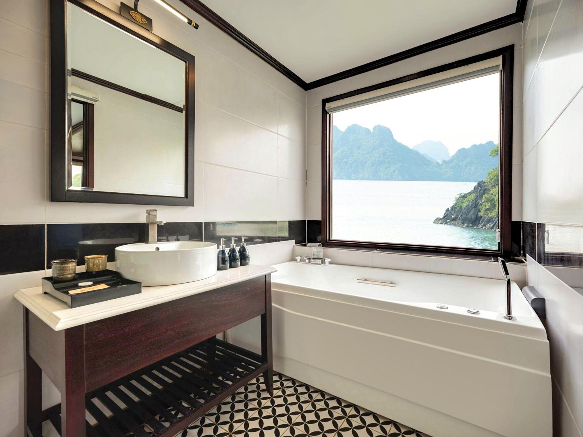 Le Journey Elegance Cruise Hotel Ha Long Exterior foto